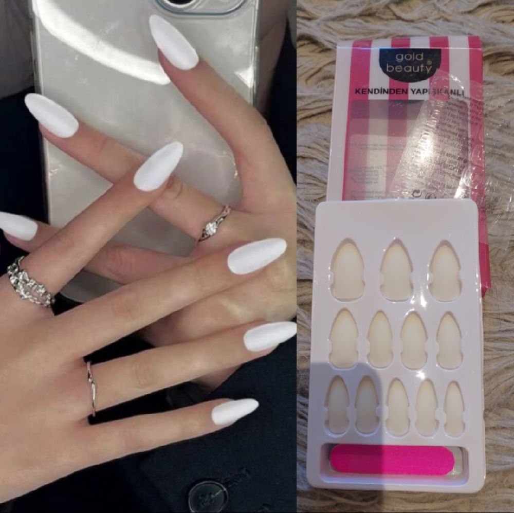 Subliiiiime ❤️ ❤️ ❤️ 12 pièces de faux ongles blancs avec patch et lime à ongle neuf