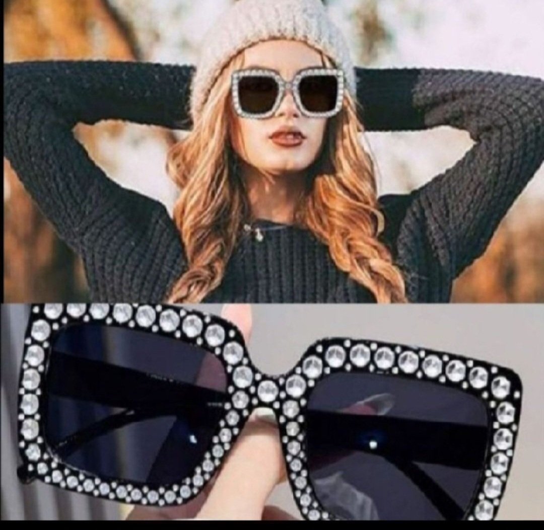 Subliiiiime ❤️❤️❤️❤️lunette de soleils noir bordure en strasses fashion importé neuuuf 