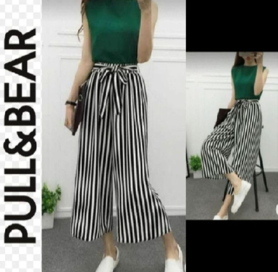 Subliiiiime ❤️❤️❤️❤️pantalon taille haute, large à rayures de PULL&BEAR taille 36/38