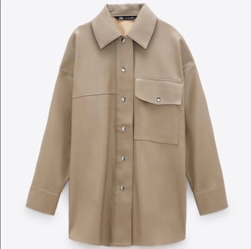 Surchemise zara en similicuir 