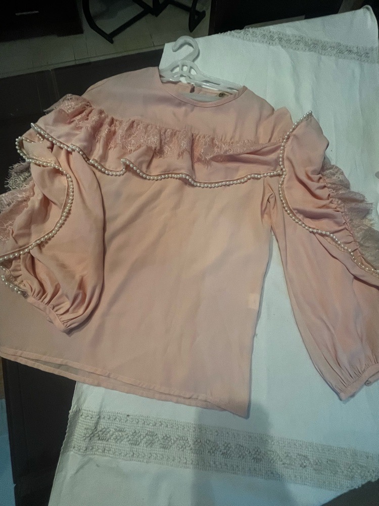 Blouse neuve importee