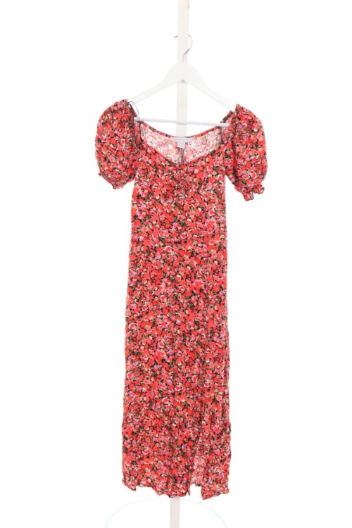 Jolie robe  toute neuve