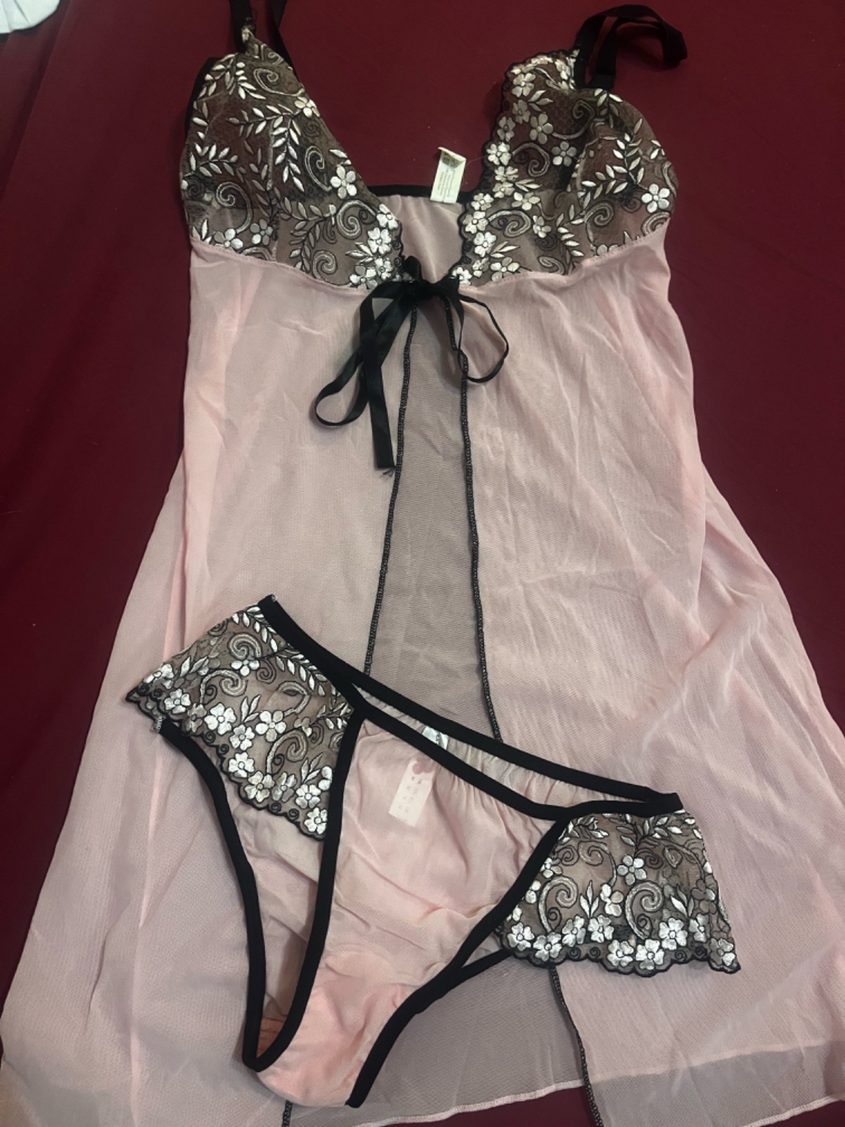 Ensemble Nuisette et culotte neuves