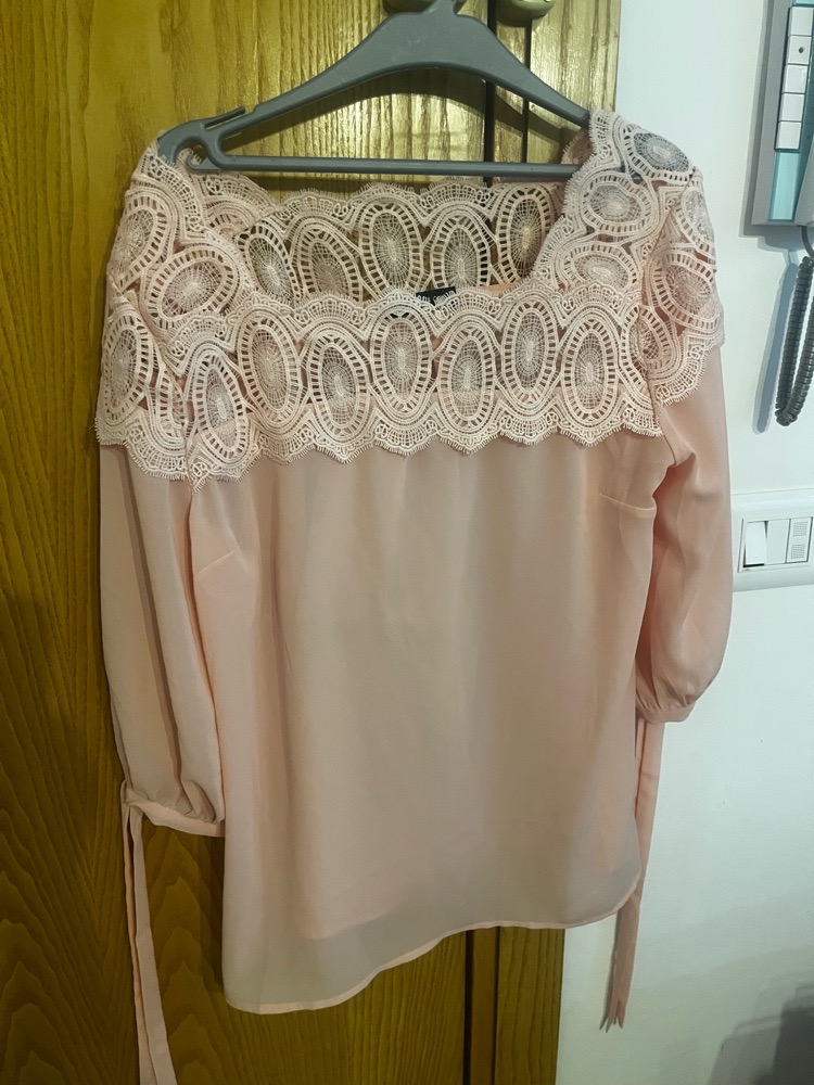Jolie blouse tte neuve