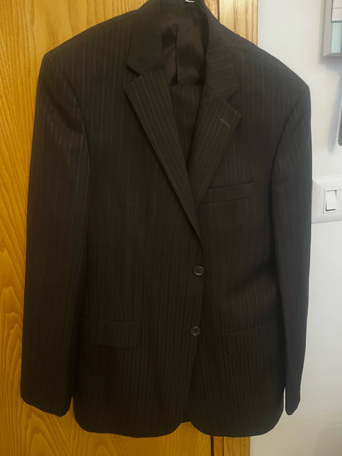 Beau costume tt neuf