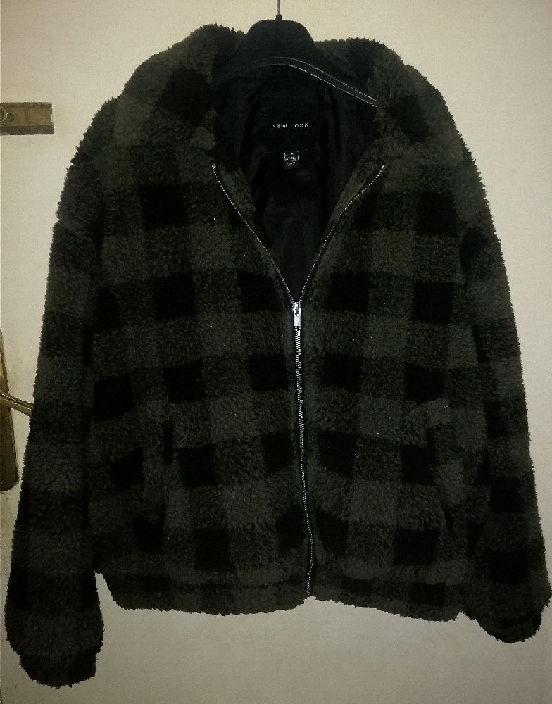 Manteau noir et vert militaire "carreaux" 