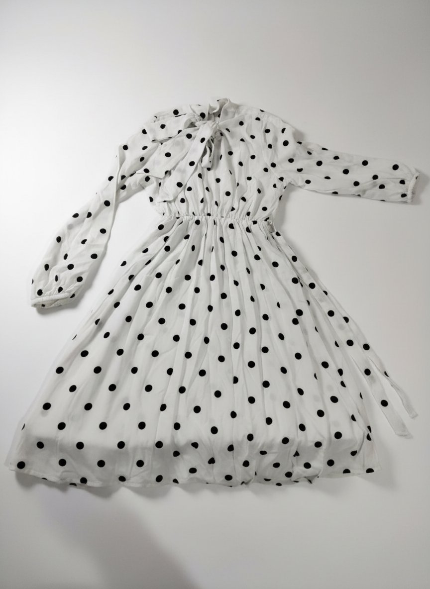 Robe longue polca dots , taille 38 avec ceinture 