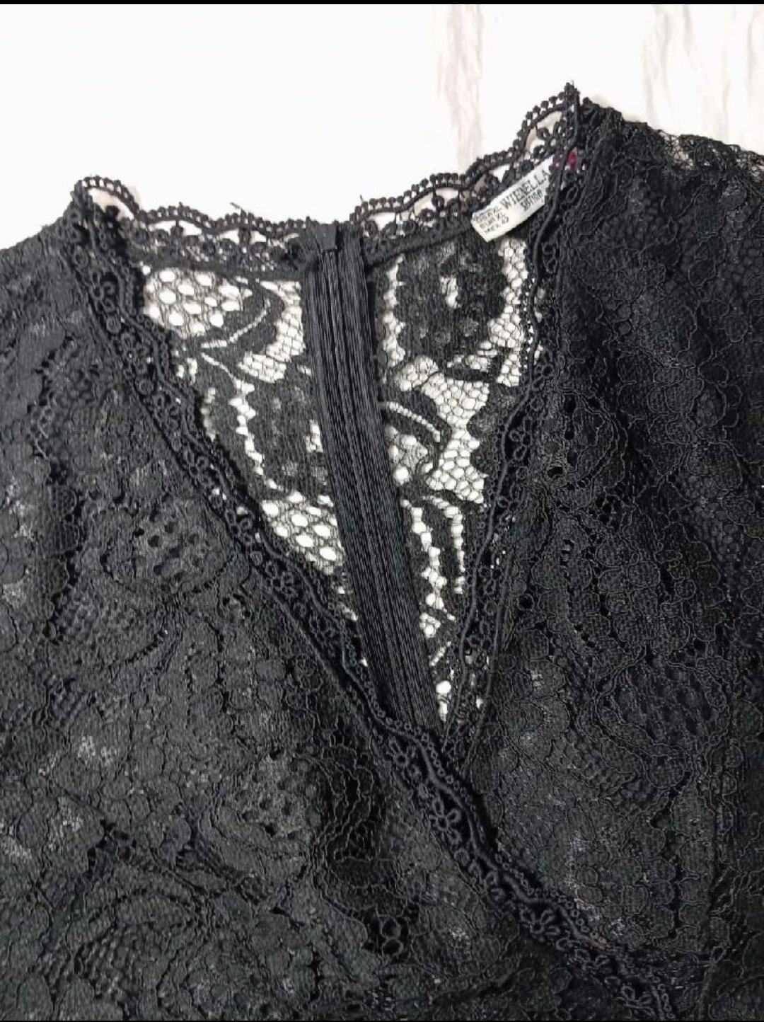 Combinaison noir avec dentelle 