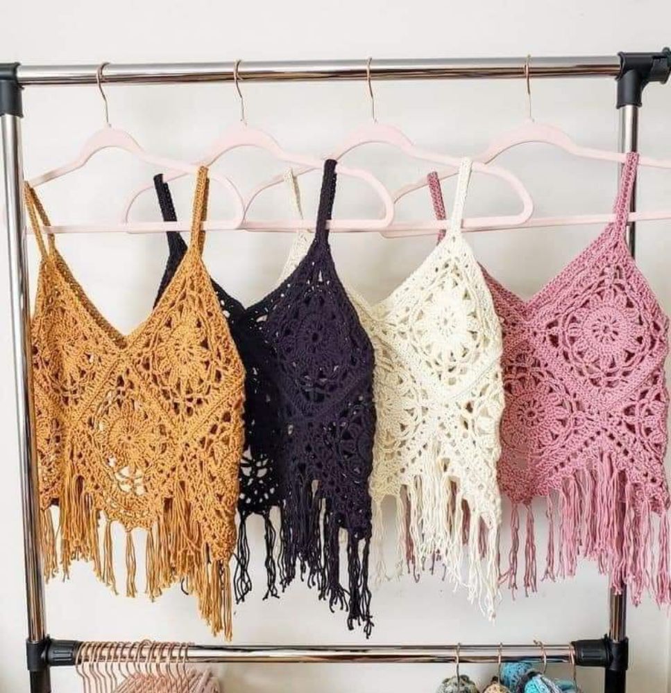Crop top en crochet 