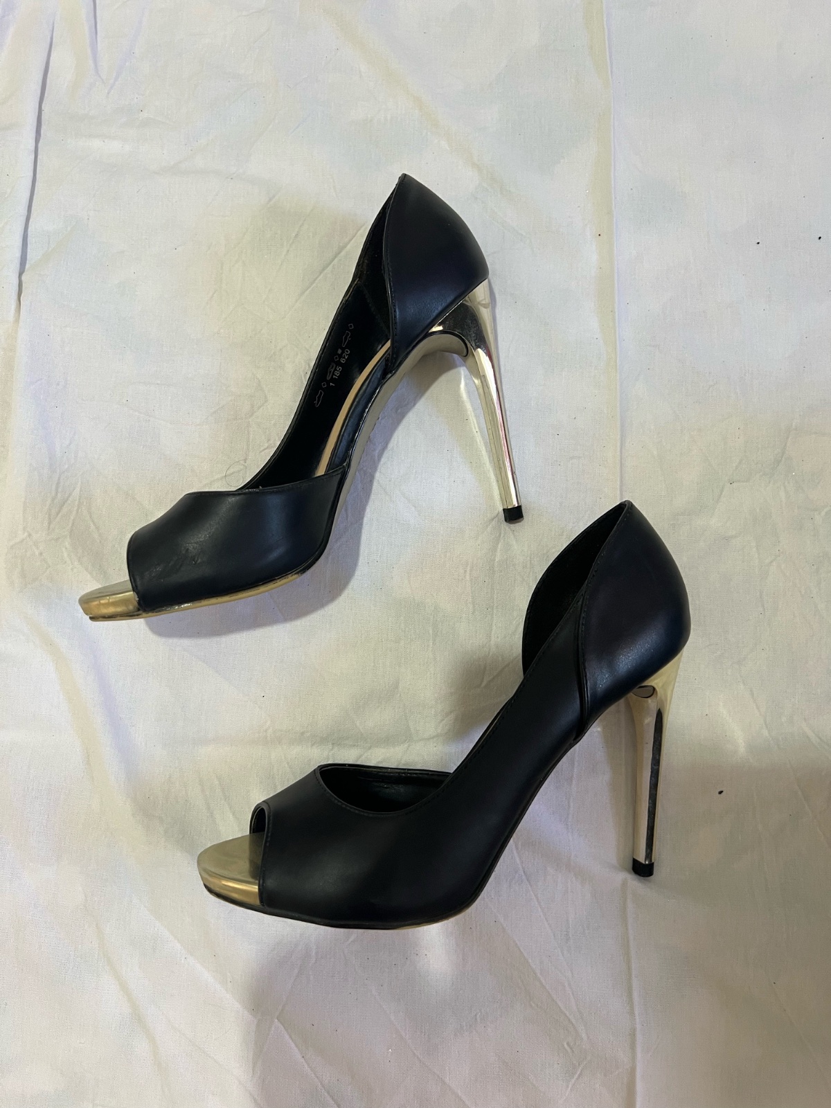 Talons noir  