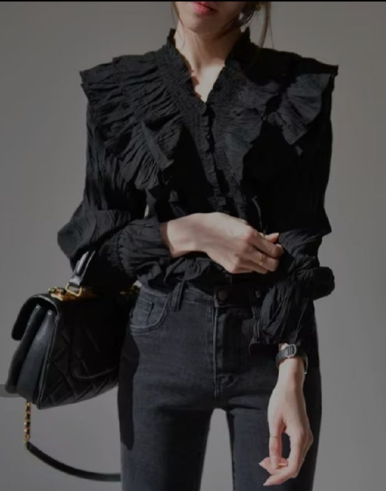 sublime chemise dising avec de manches bouffante de haute qualité 