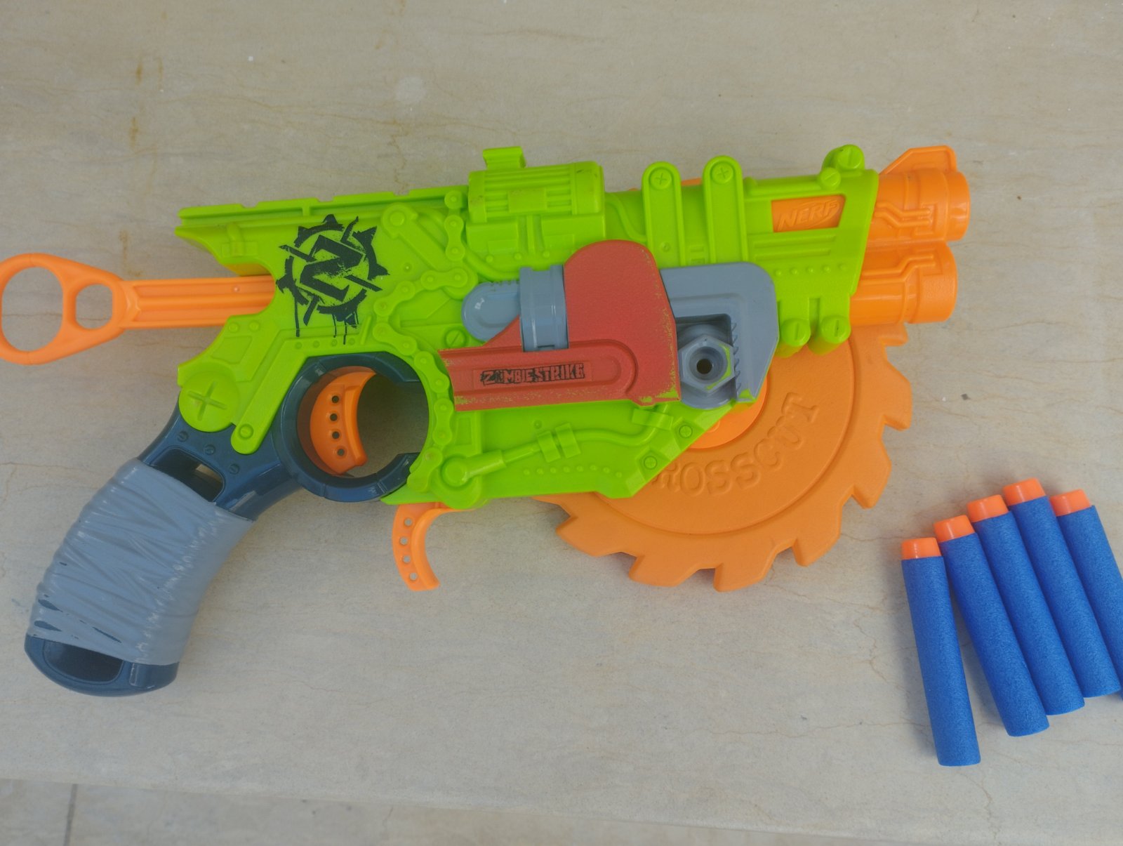 Nerf à fléchettes 