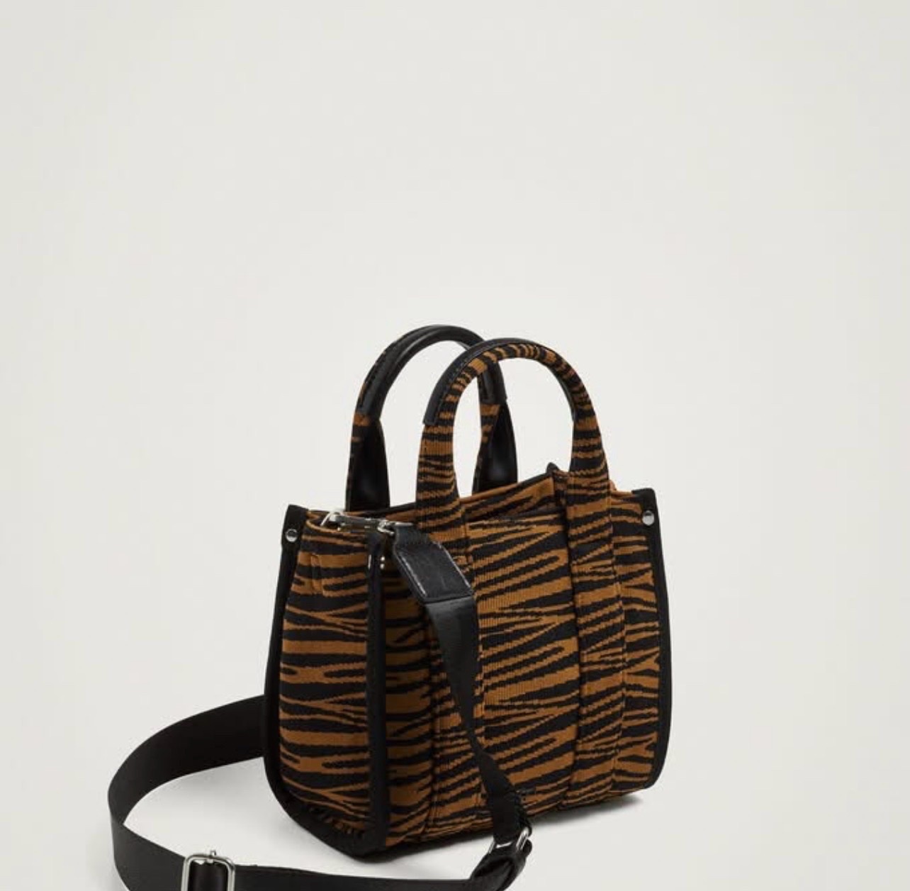 Sac a bandouliere parfois tres chic