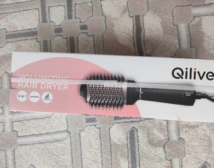 Volumizing hair dryer