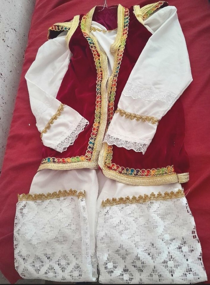 Tenue traditionnelle fille 6 ans – Élégante