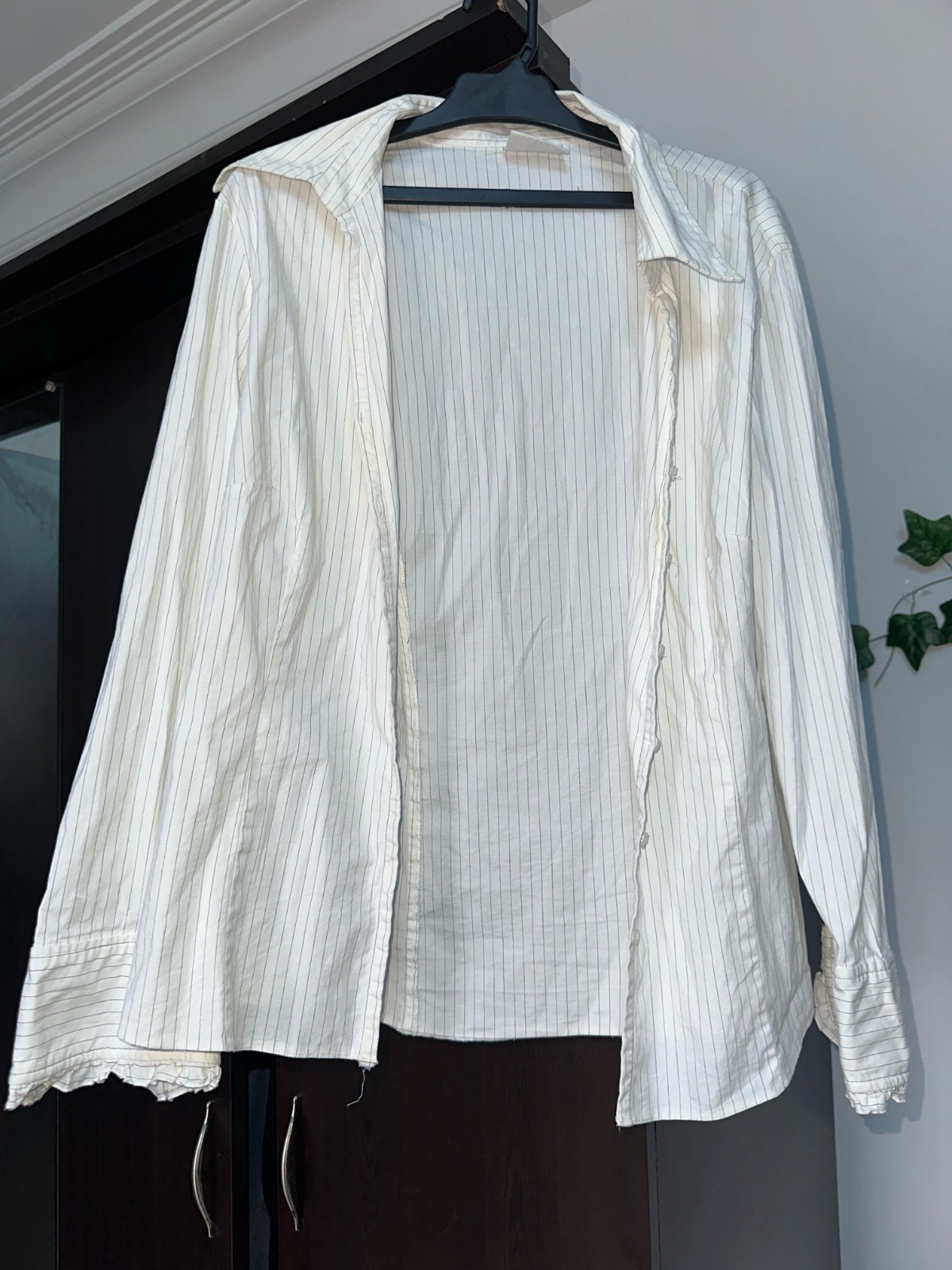 Une. Chemise pépite. 