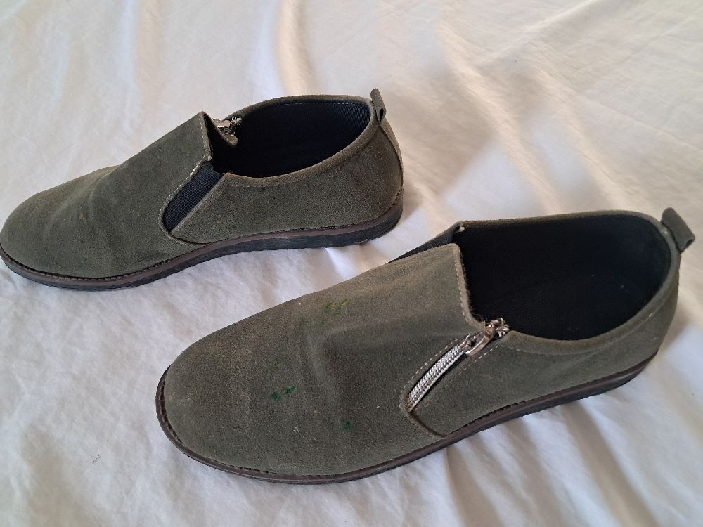 Moccasin 