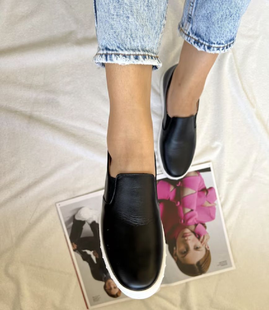 Moccasin 