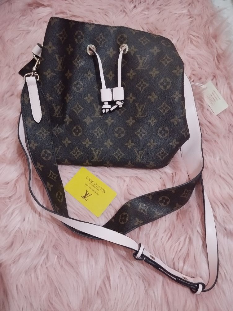 Sac Louis Vuitton neuf