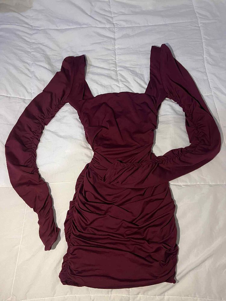 Robe rouge soirée