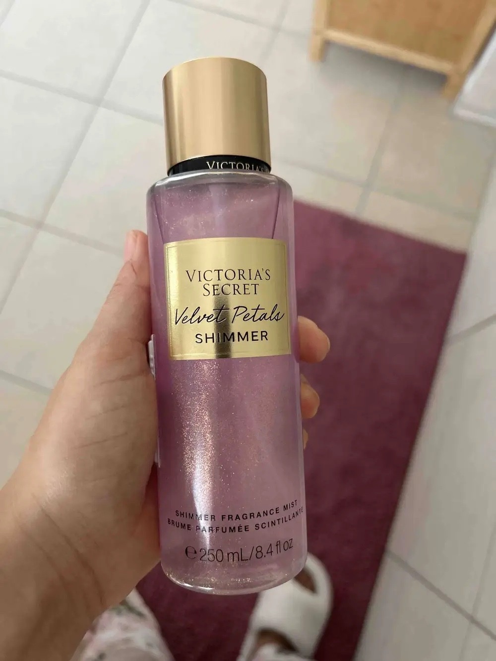 Nouveautee brume victoria'secret velvet petal shimmer riha bnina sayefi ta3mel la9a w lam3a lel bdan w ch3ar finou profiter ka3ba wahda