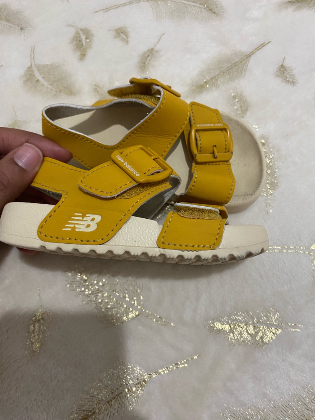 Sandales orthopedique new ballance importé peu portee ylabes 23