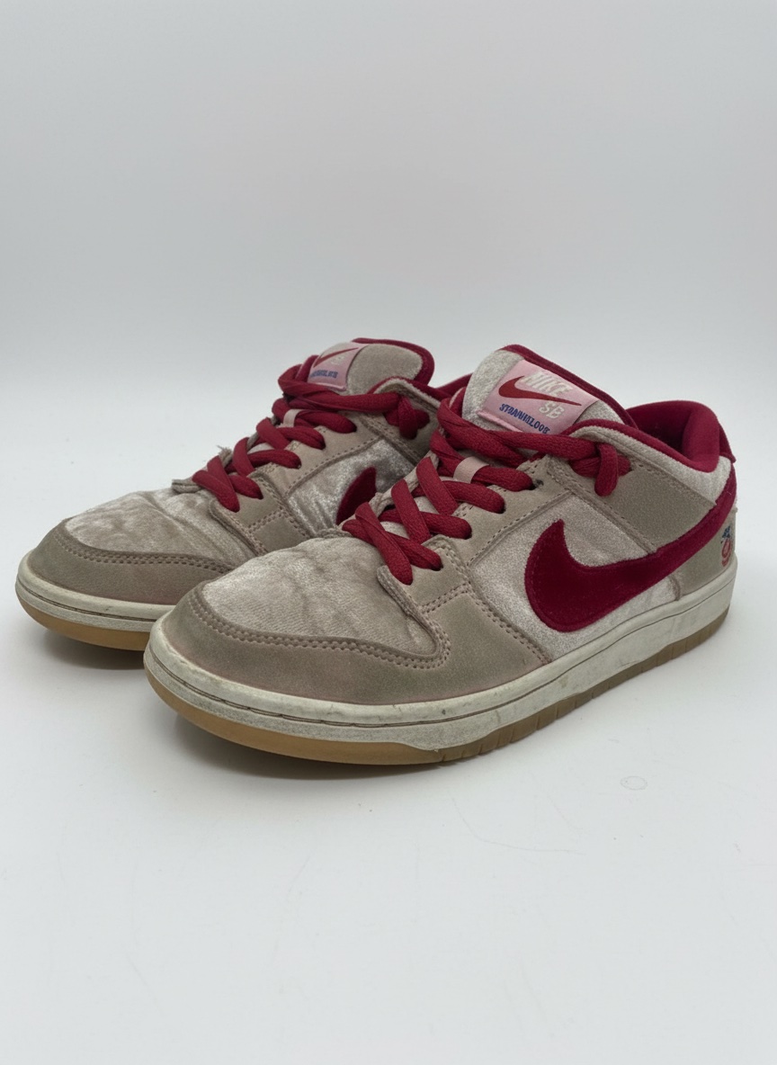 Dunk Low SB strangelove