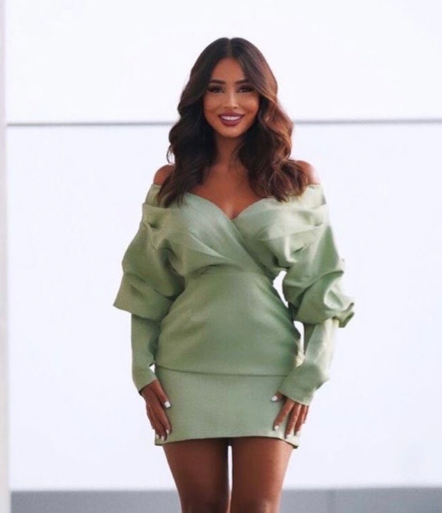 Jolie robe Pretty little thing taille M et L NEUVE ✨