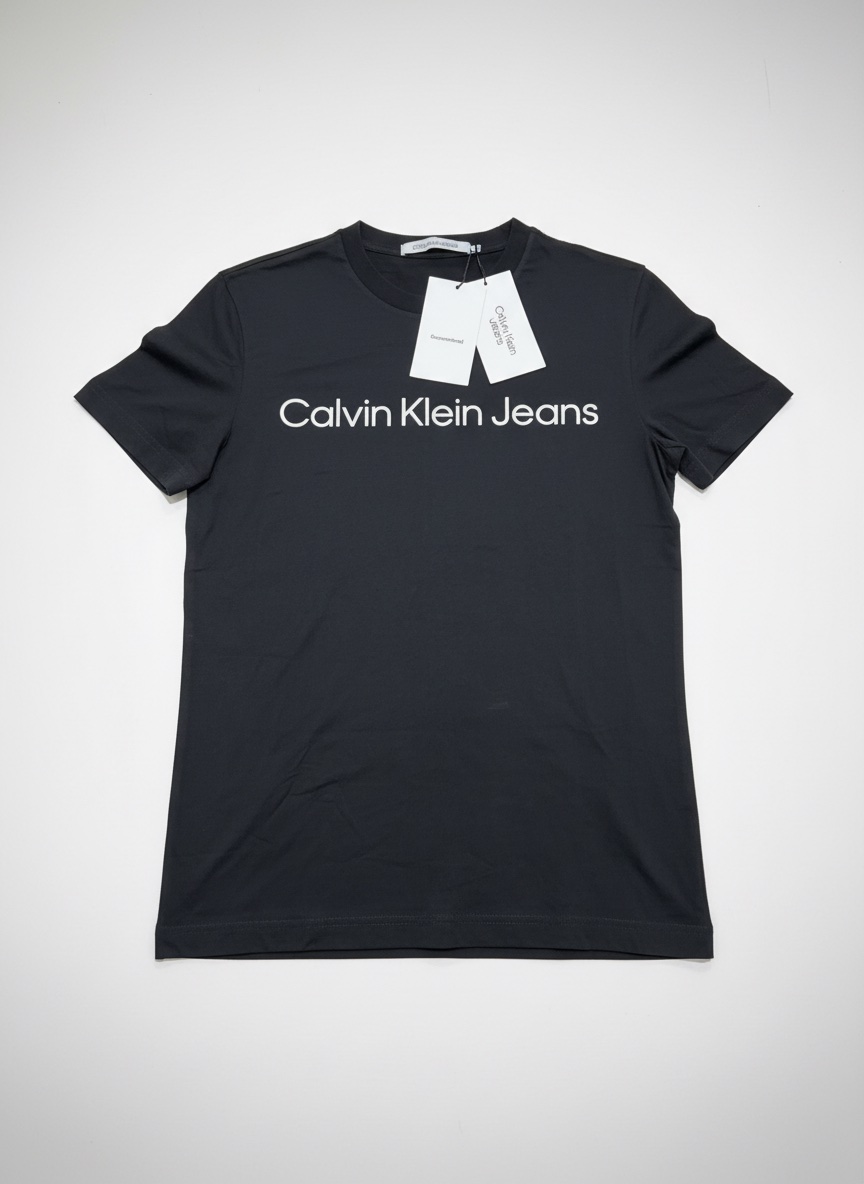 Pull noir, Calvin Klein