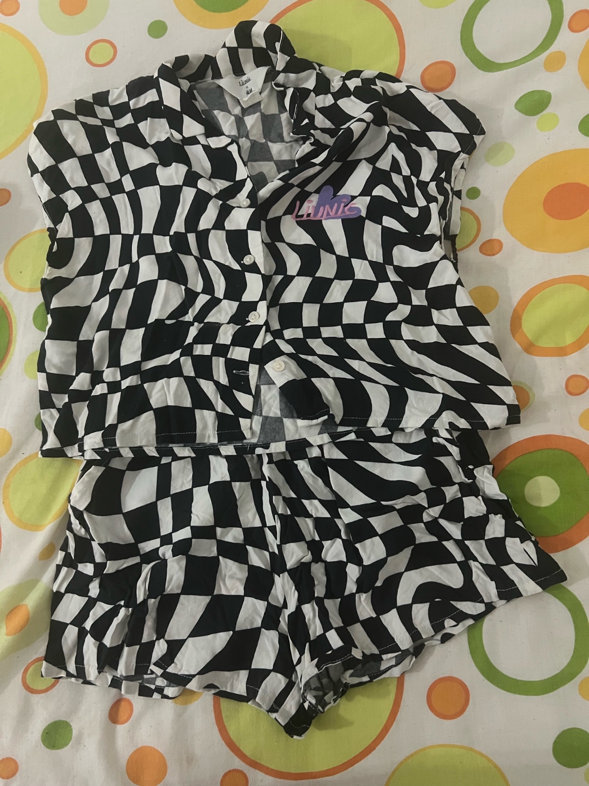 Ensemble noir et blanc
