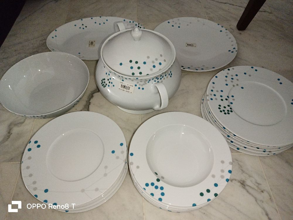 Service à table pour 6 personnes 