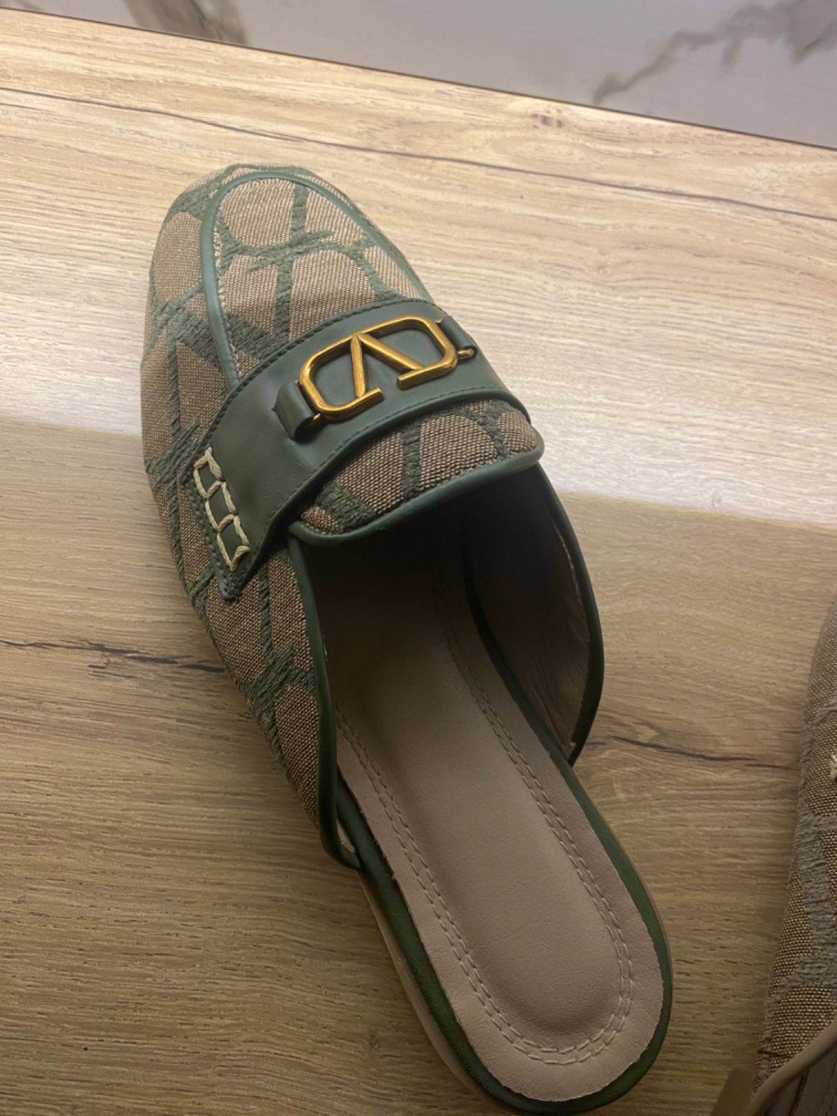 Mule vert valentino