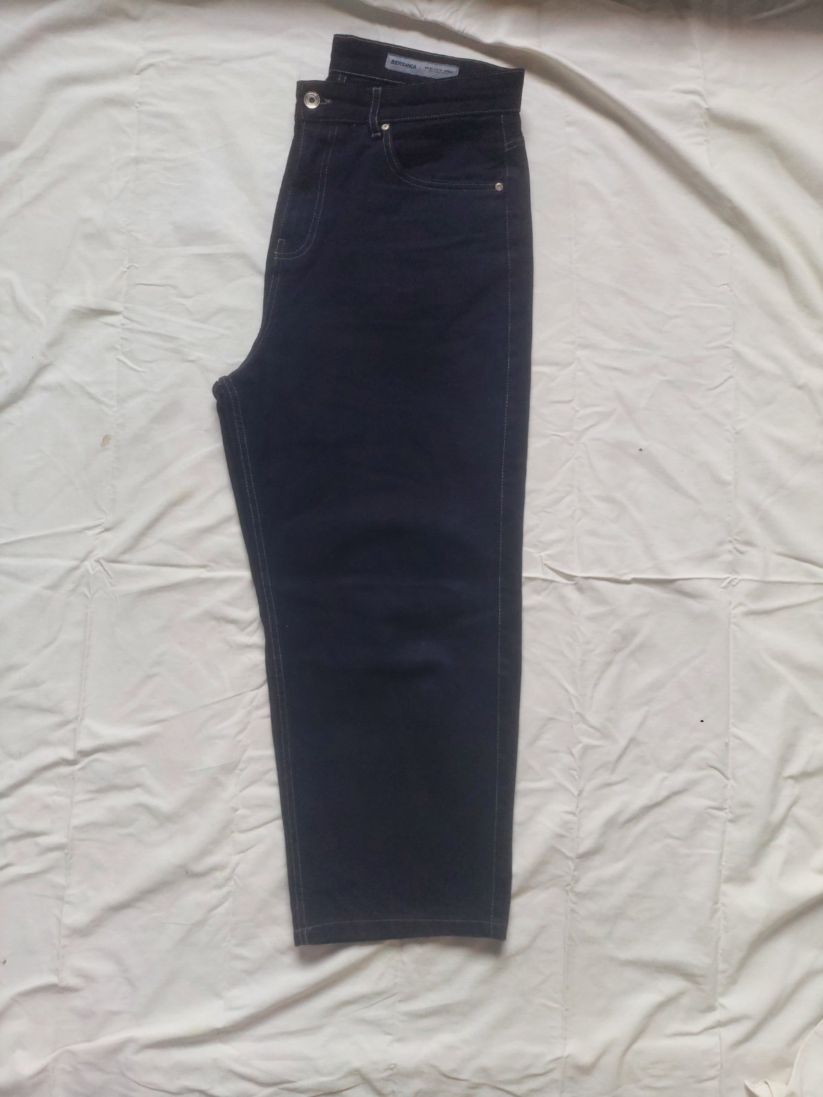Lose baggy midnight blue trousers from bershka