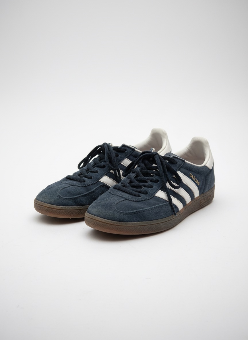 Adidas spezial bleu marine et blanc