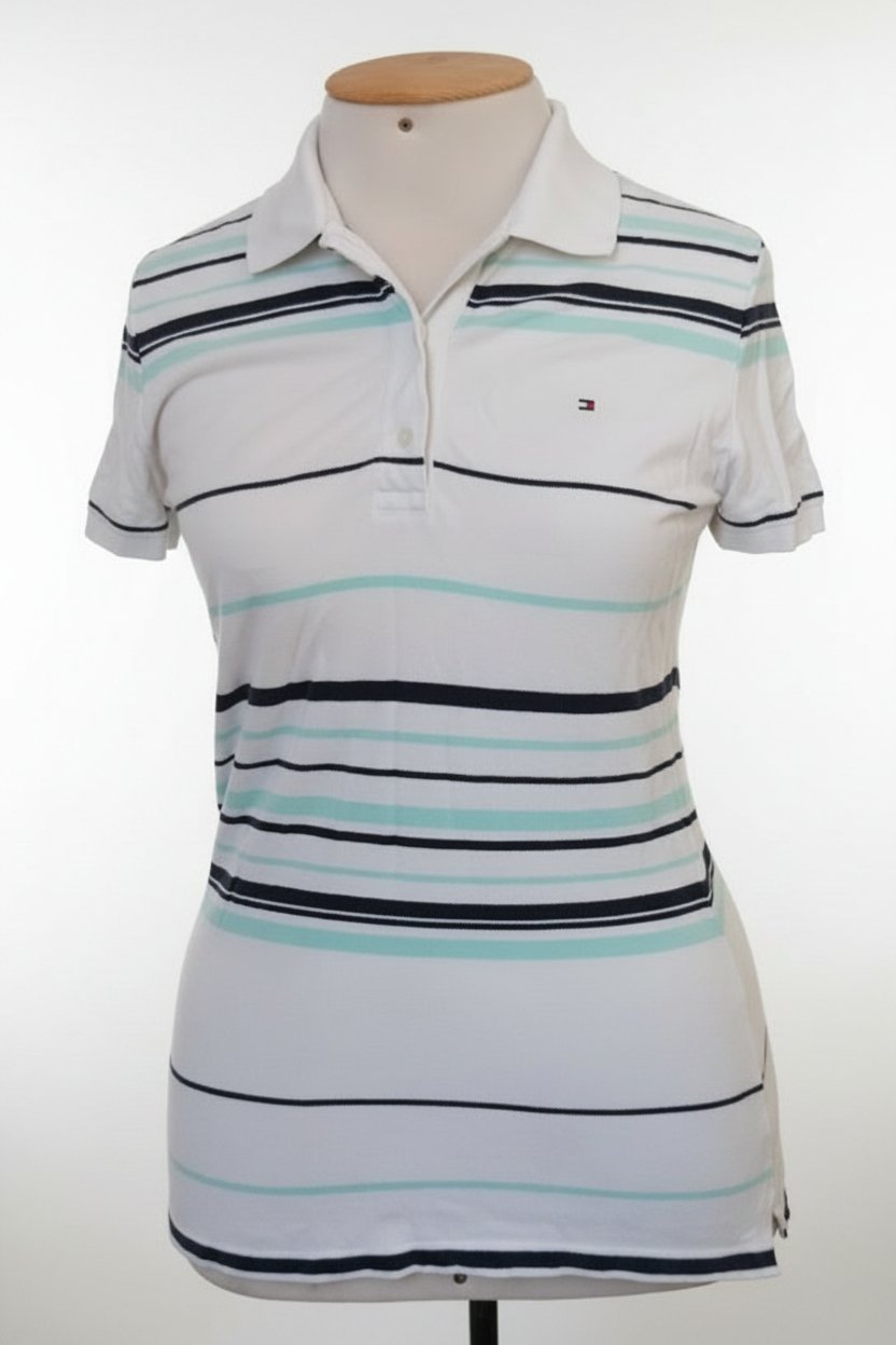 T-shirt Tommy Hilfiger disponible état neuf 