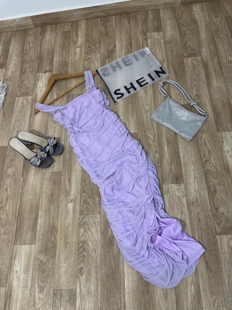 Robe violet 