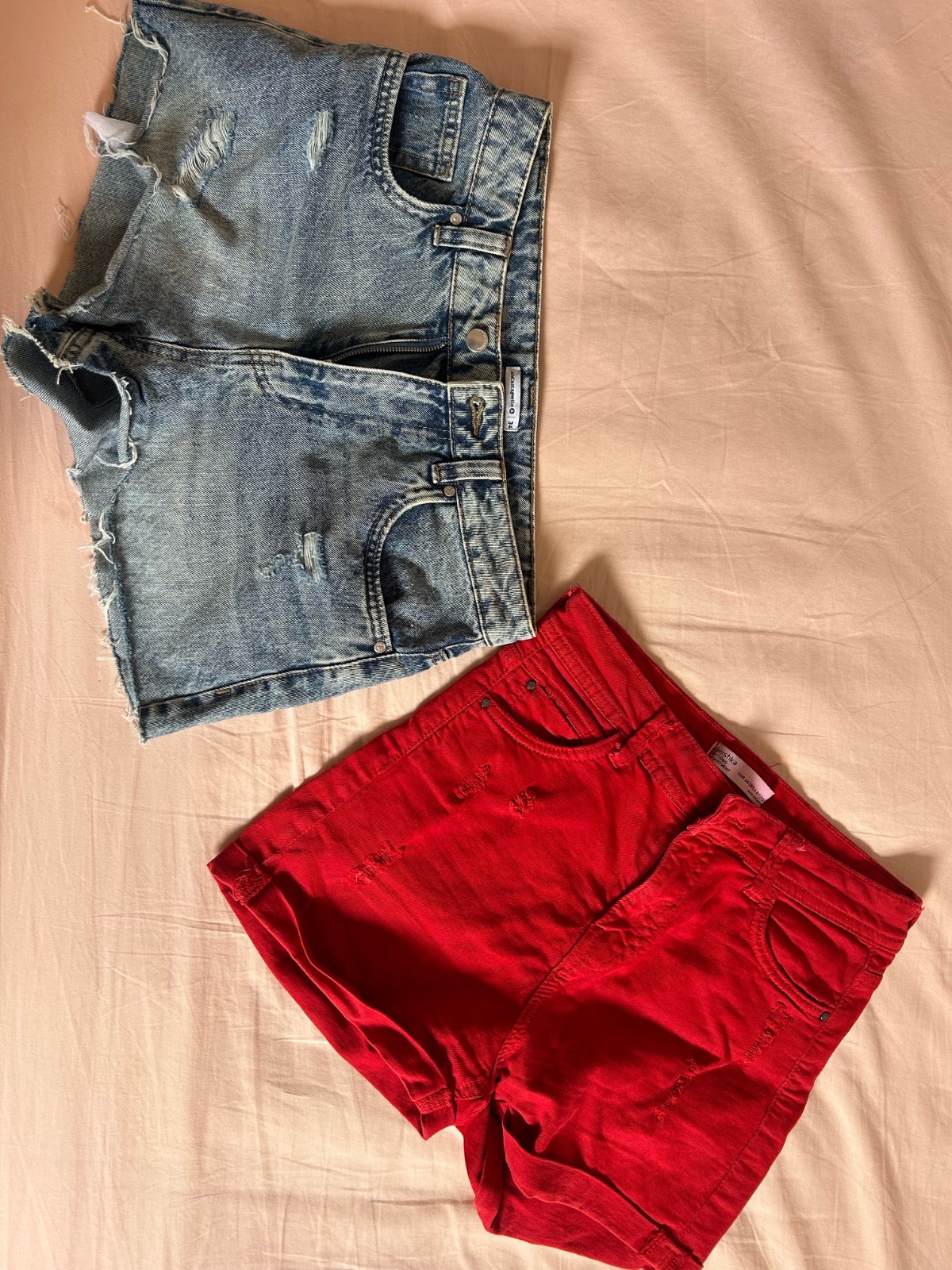 Lots de 2 short rouge et bleu 