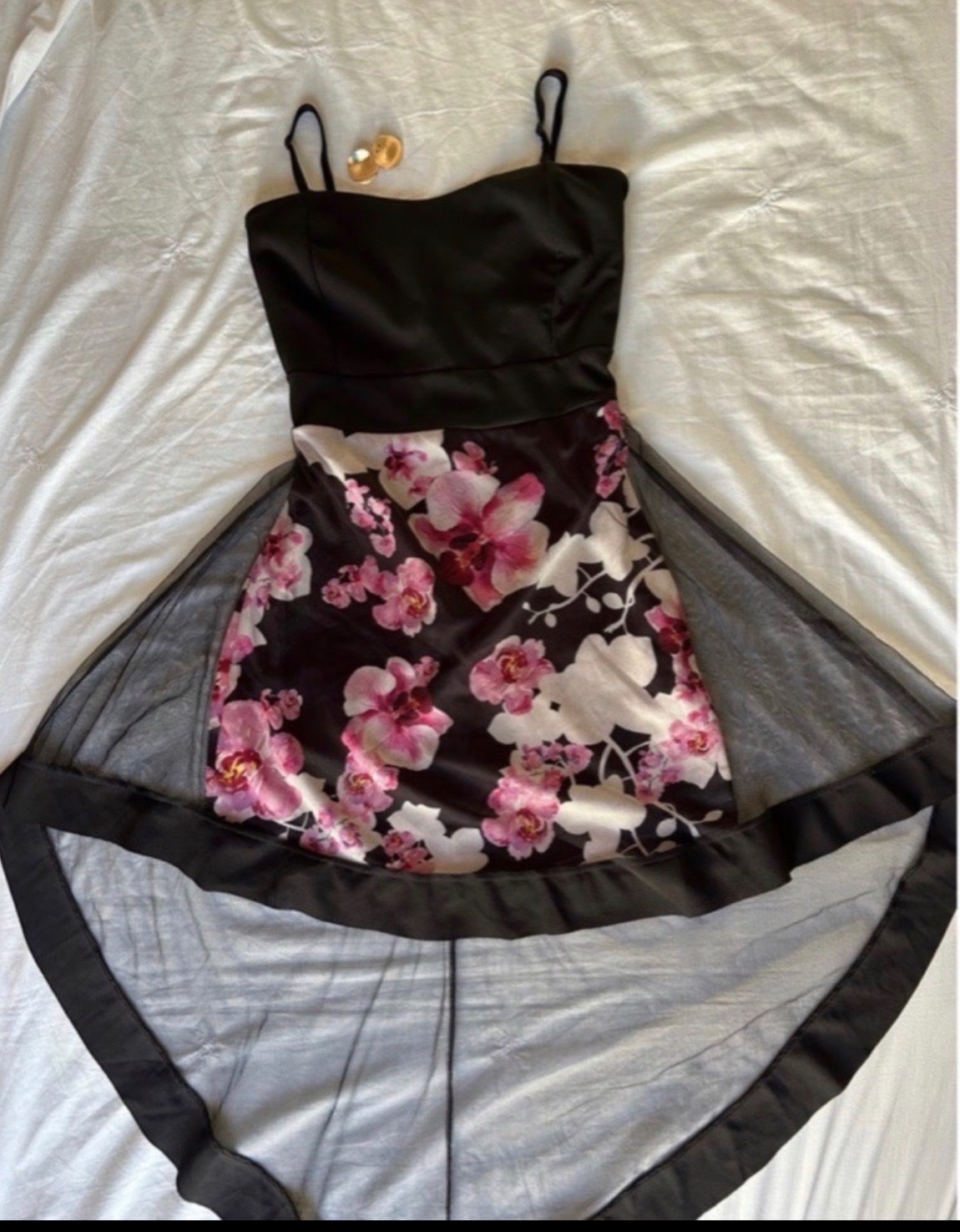 Robe élégante noire à fleurs - style, unique et raffiné