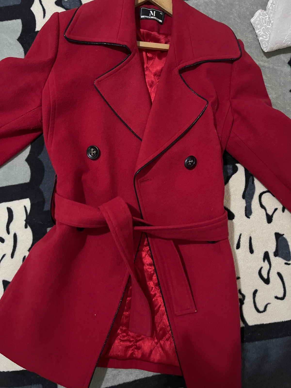 Manteau rouge