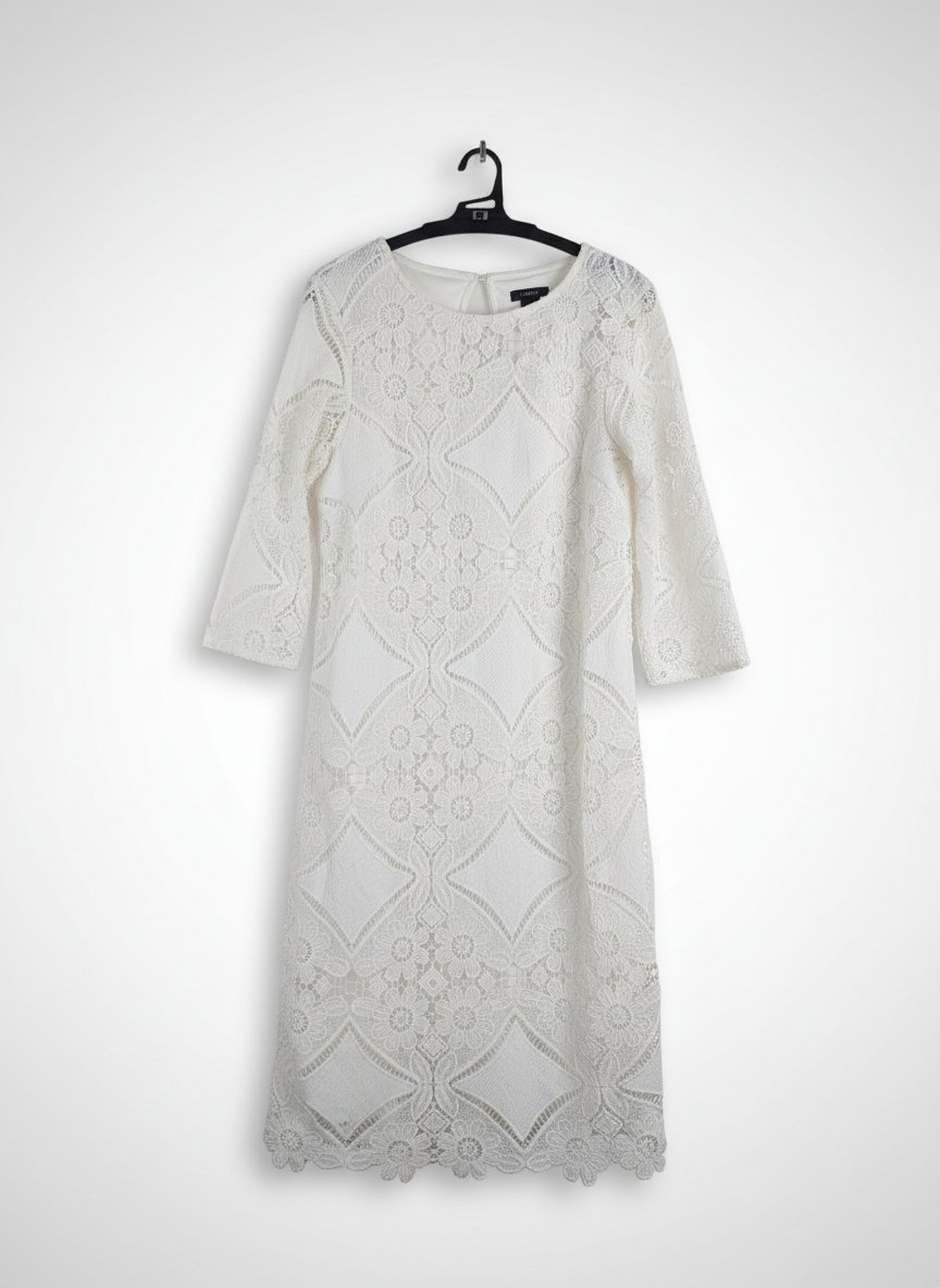 Robe  blanche brodée