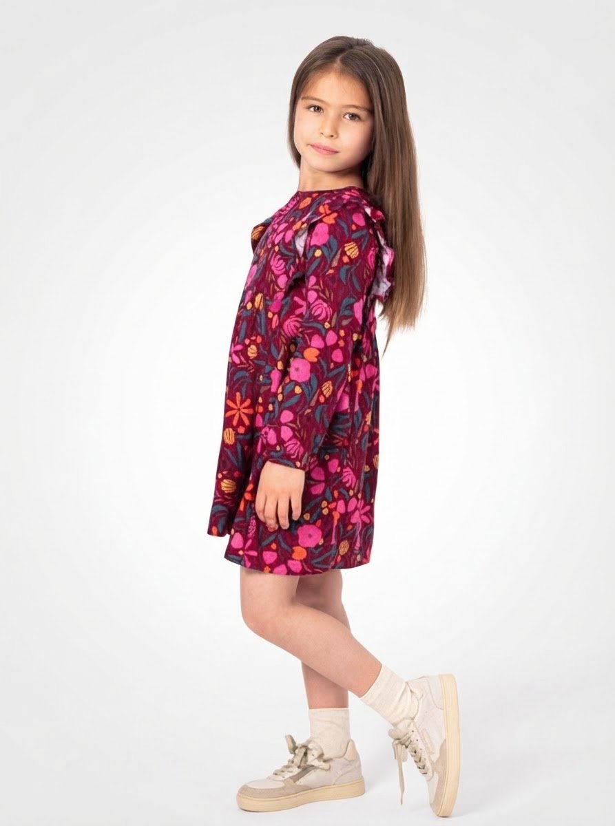 Une robe fraîche de la marque du pareille au même taille 5 ans peu portée 