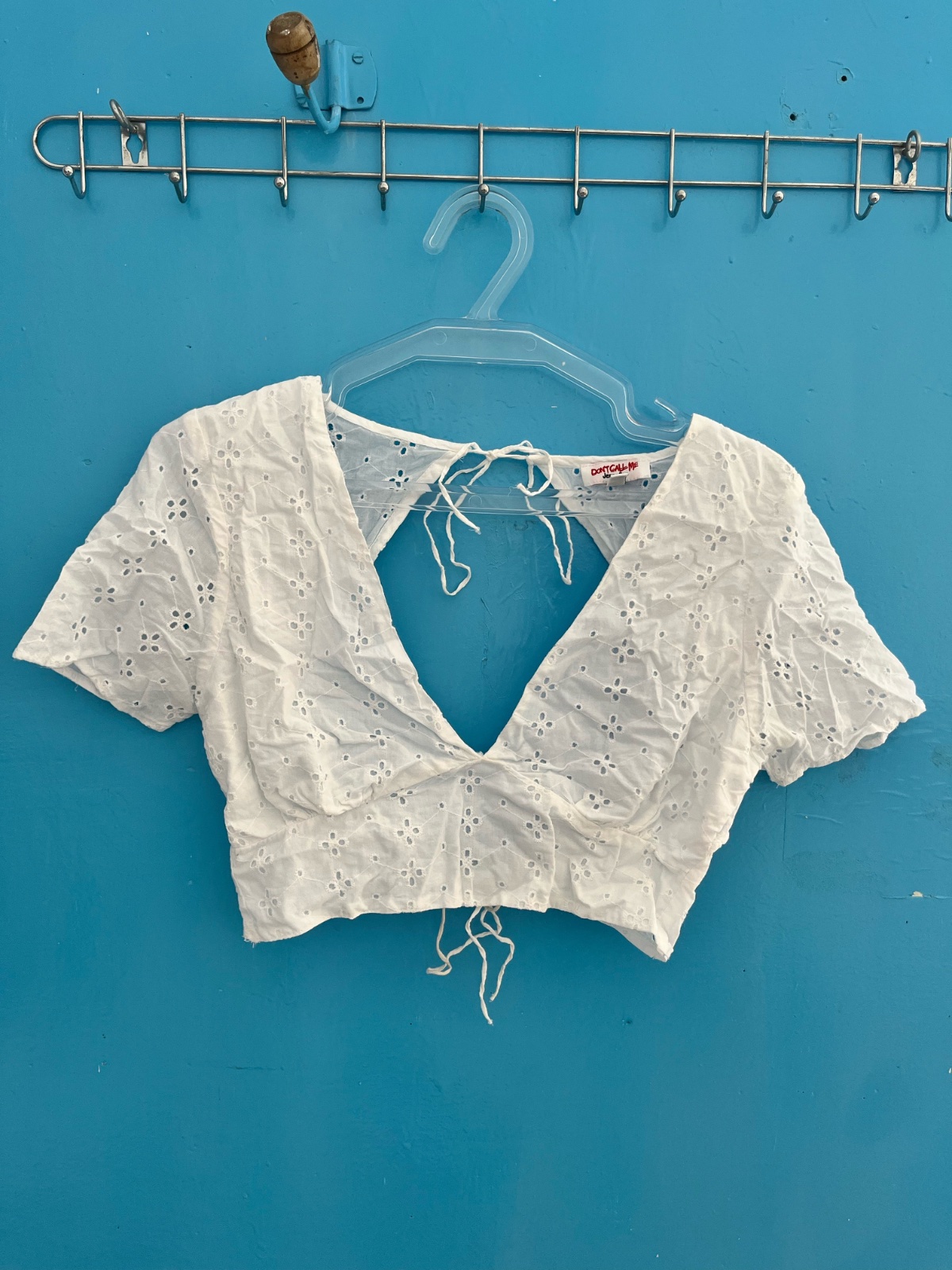 Deux tops broderie anglaise