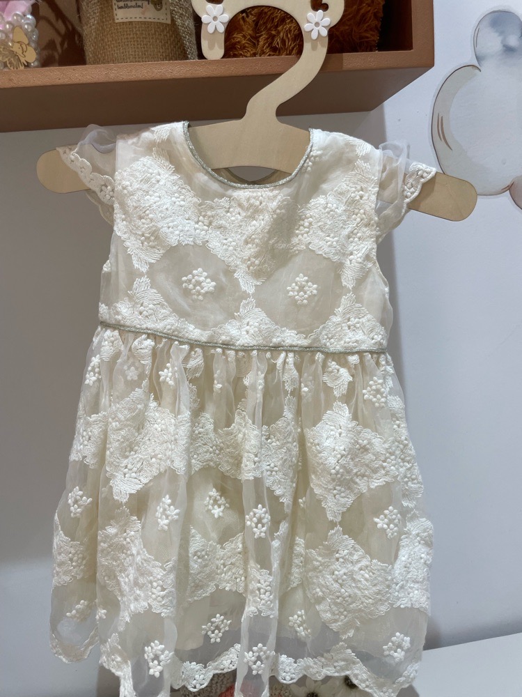 Robe blanc cassé