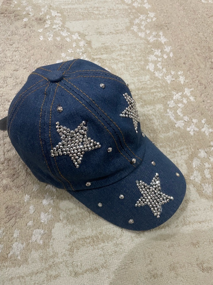 Casquette avec strass