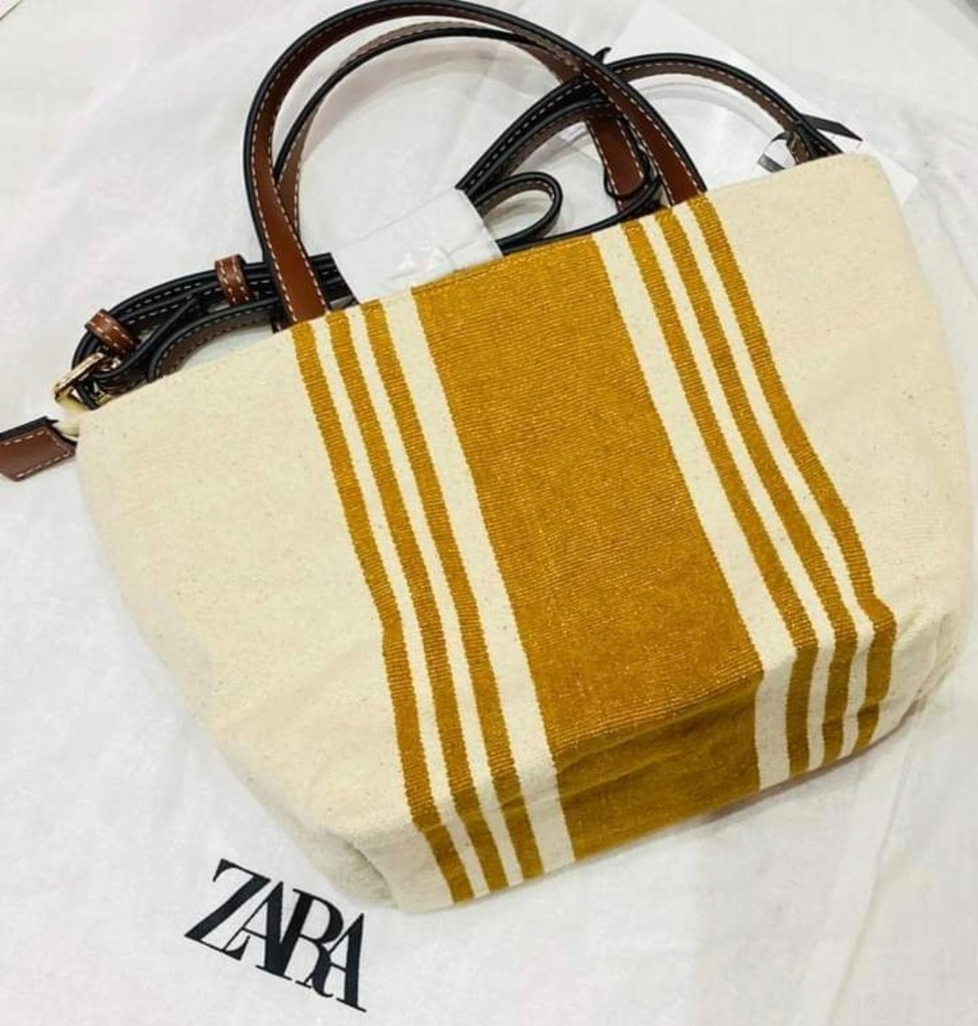 Sac zara avec étiquette 