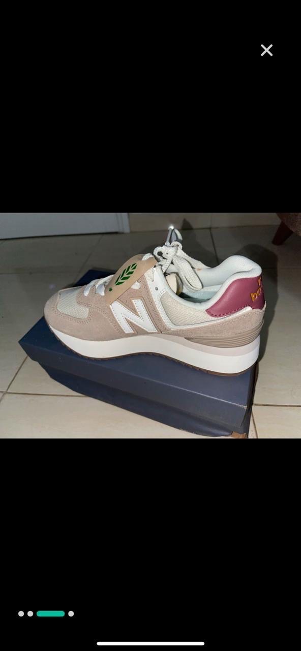 New balence beige jamais portee