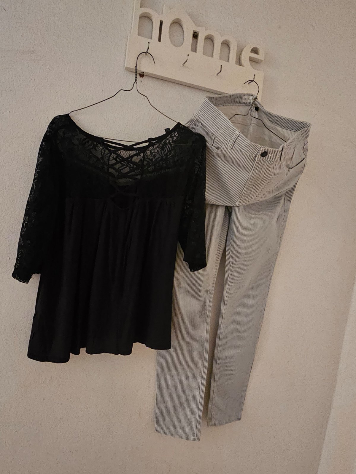 💙🤍 À VENDRE – ENSEMBLE CHIC ET RAFFINÉ 🤍💙  