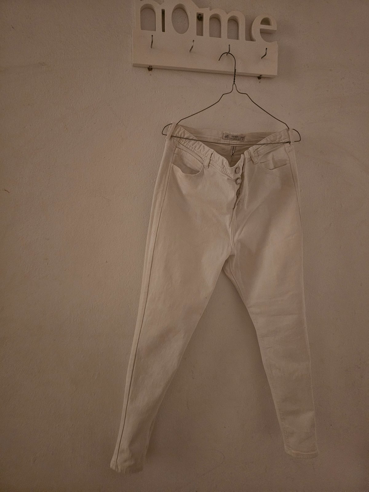 🤍✨ À VENDRE – FAUX JEAN BLANC 
