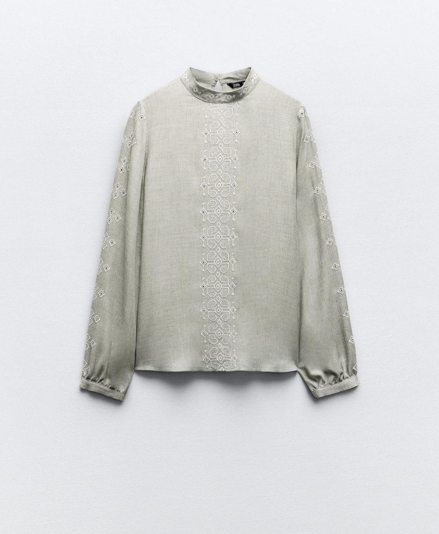 Blouse brodée ZARA
