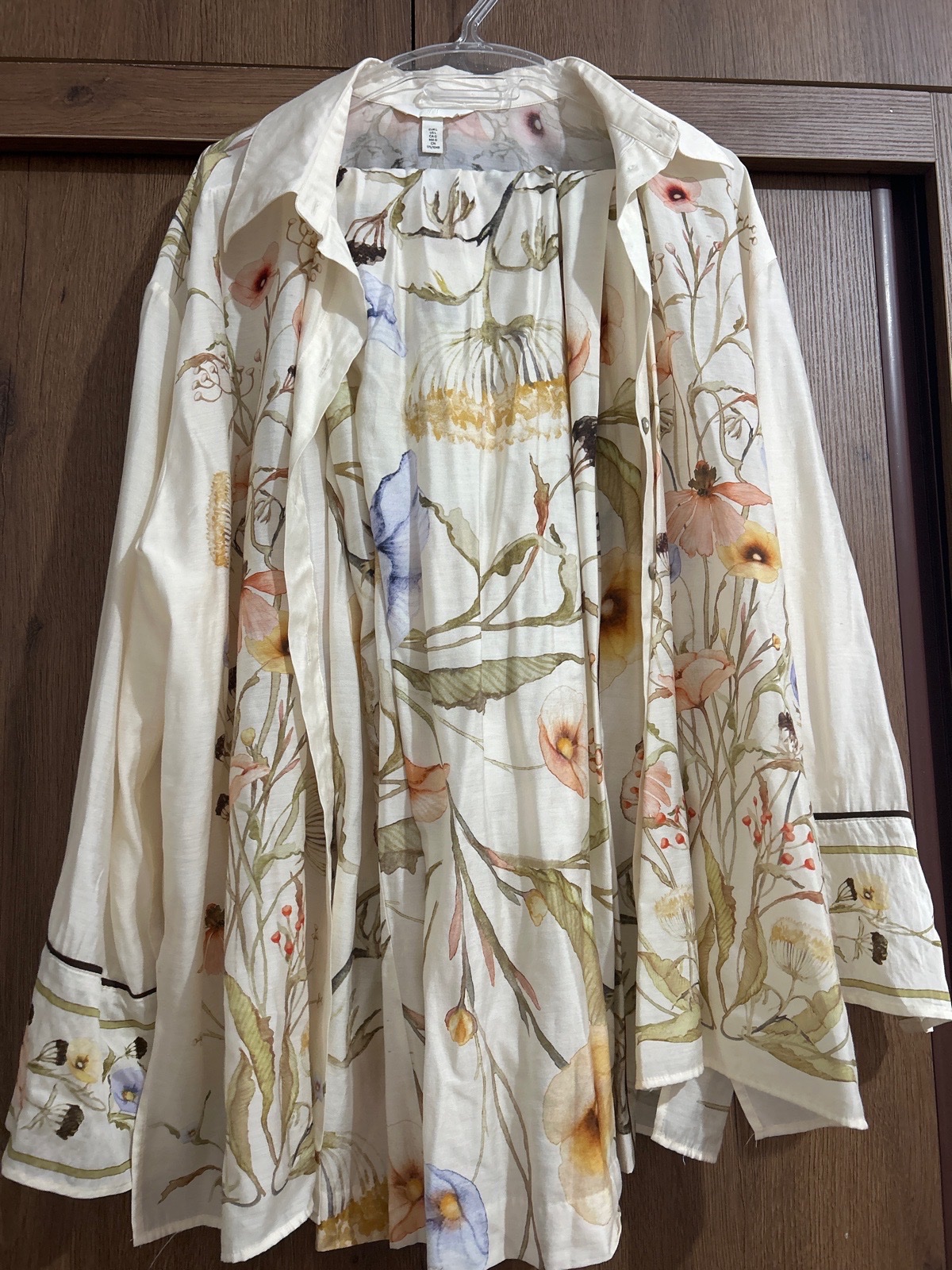 Set hm de trés bonne qualité en coton avec de bonnes couleurs 